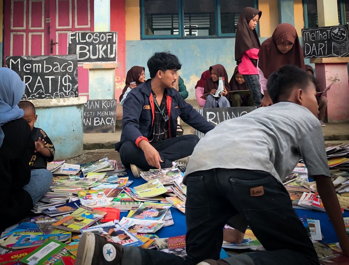 Mahasiswa KKN UMI Kerjasama Kecamatan Segeri Hadirkan Kampung Literasi